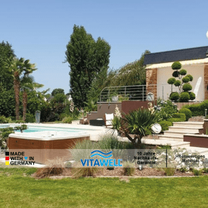 Outdoor Whirlpool Sant Bart im Garten