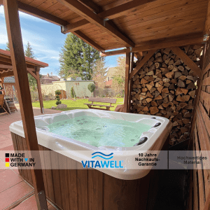 Outdoor Whirlpool California perlweis im Garten