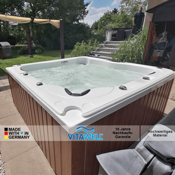 Outdoor Whirlpool Mauritius im Garten freistehend