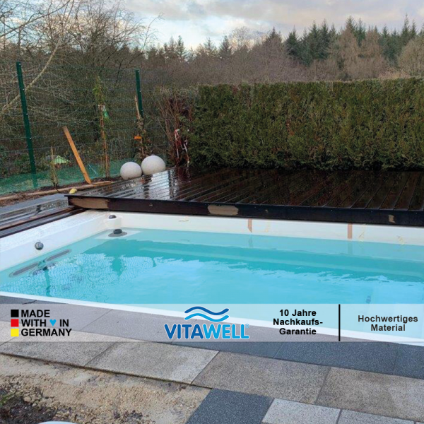 Swim-Spa Paris mit Rolldeck offen