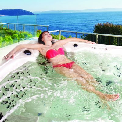 Whirlpool auf der Terrasse Whirlpool auf der Terrasse